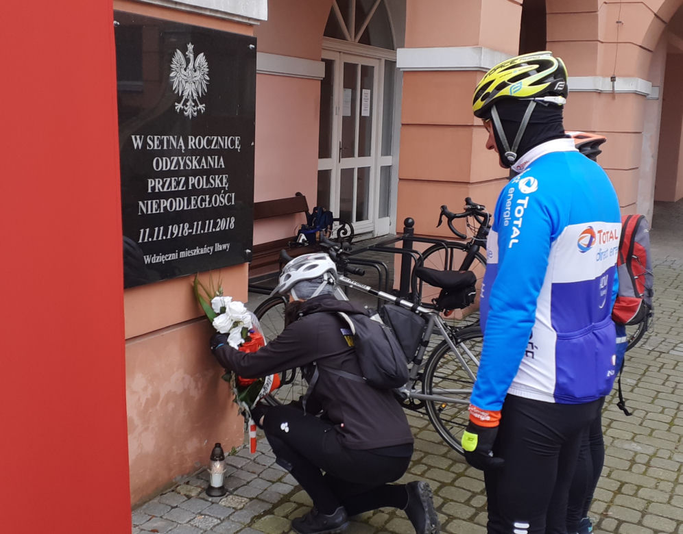 3 grupy świętowały 11 listopada na rowerach