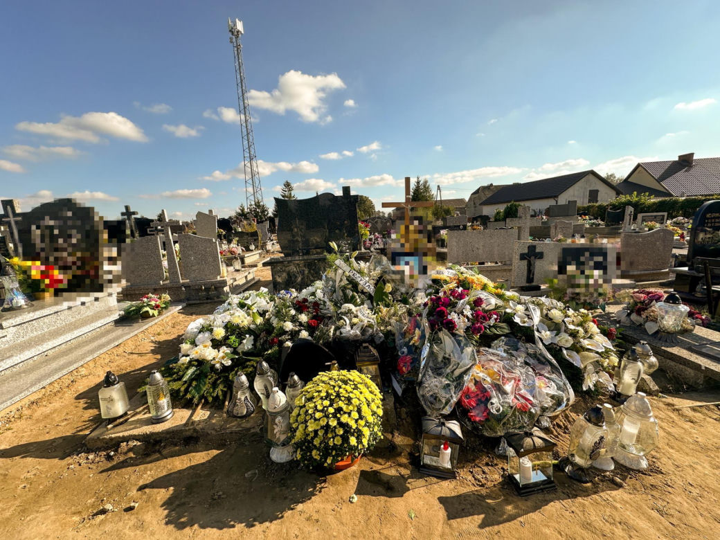 Dwóch przyjaciół roztrzaskało się na drzewie. Świętowali chwile przed tragedią