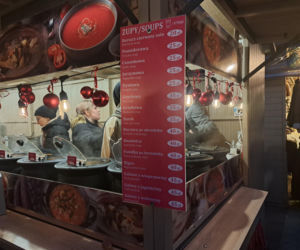 Jarmark Bożonarodzeniowy 2025 na Rynku Głównym w Krakowie. Jedzenie drogie jak nigdy