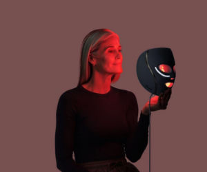 Zamień łazienkę w profesjonalne centrum dowodzenia kondycją Twojej skóry. Czy maski ledowe faktycznie działają? 