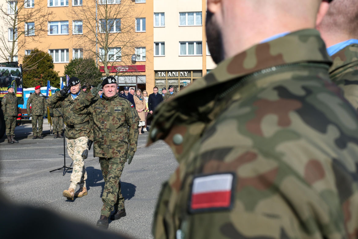 Żołnierze jadący na misję do Libanu
