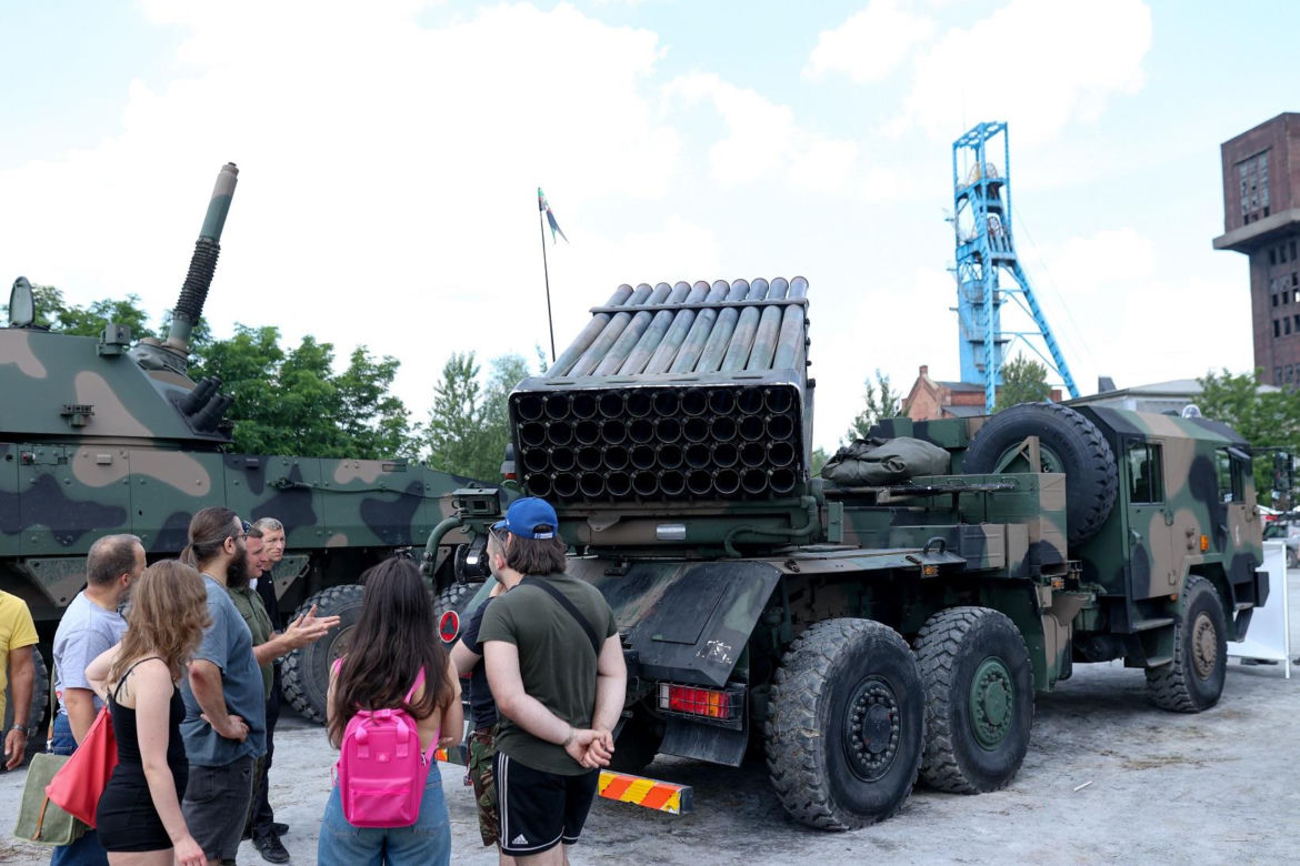 Śląskie Manewry 2024. Miłośnicy militariów spotkali się w Bytomiu