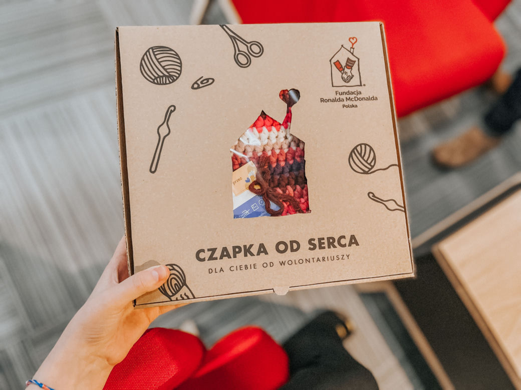 "Czapki od serca" od osadzonych z Grochowa