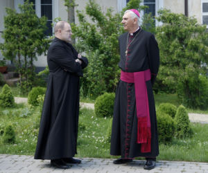 Zborowski i Żak żartują w temacie Rancza. Serialowi biskupi rozbawili fanów