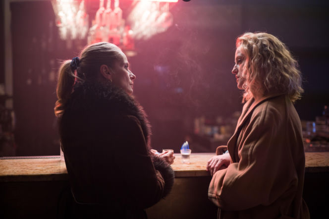 Magdalena Cielecka w spektaklu Teatru Telewizji "Wszystko na sprzedaż"