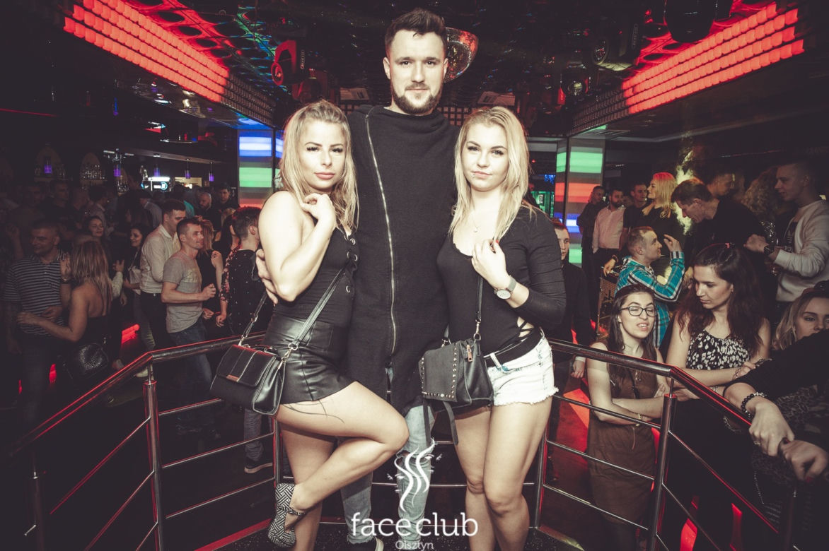 Defis w Face Club. Zdjęcia fanów z wokalistą