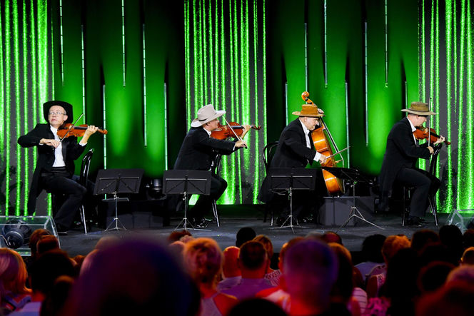 Najpierw Martyniuk a teraz oni. Polscy kabareciarze robią zamieszanie w samolocie!