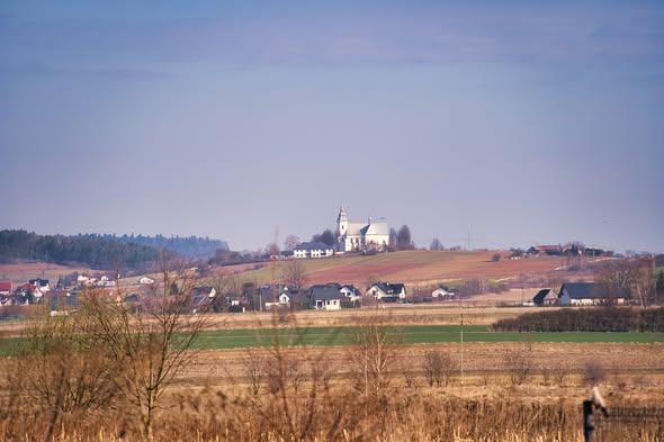 Chełmce. Kościół pw. św. Marii Magdaleny i św. Mikołaja