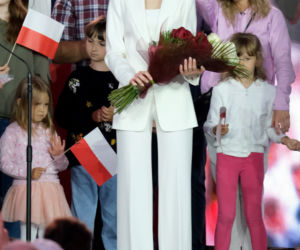 Kasia Tusk czy Kinga Duda. Która się lepiej ubiera?  