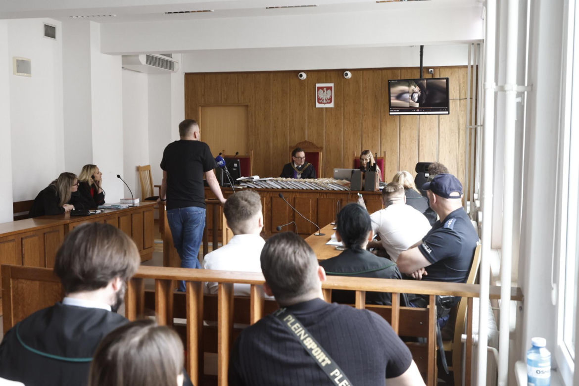 „Zamówili dwie butelki wódki i lemoniadę”. Kelner ujawnia, co działo się przed tragedią na Trasie Łazienkowskiej