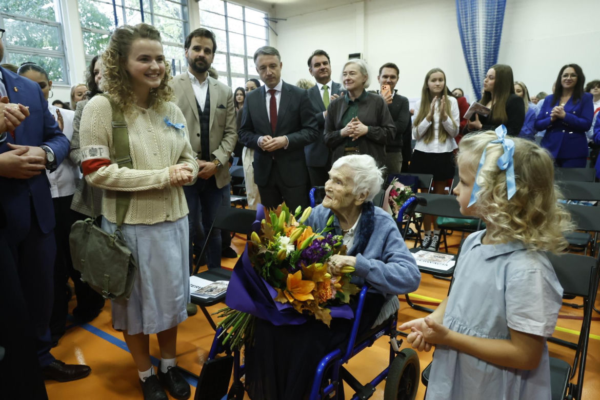 Setne urodziny Haliny Rogozińskiej ps. Mała i Niebieska i niezwykłe prezenty!