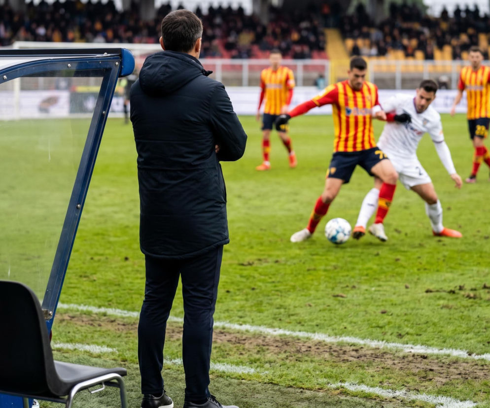 Jagiellonia zmierzy się z liderem. Kto poprowadzi zespół w prestiżowym starciu?