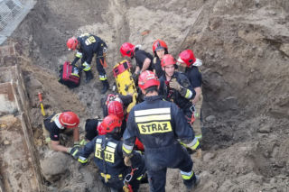 Wypadek na budowie łódzkiego metra. Ochroniarz wpadł do wykopu