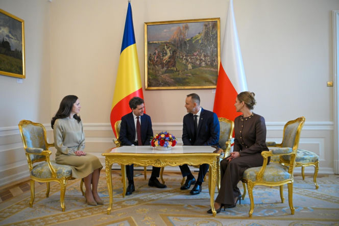 Marta Nawrocka w niecodziennej odsłonie w Rumunii. Postawiła na zaskakujące połączenie