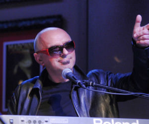GRZEGORZ STRÓŻNIAK