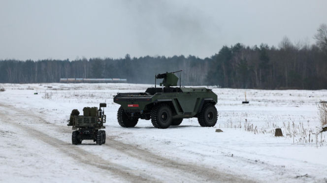 „Potwór z Tarnowa” i roje dronów. Rząd przygląda się przyszłości polskiej armii w Zielonce