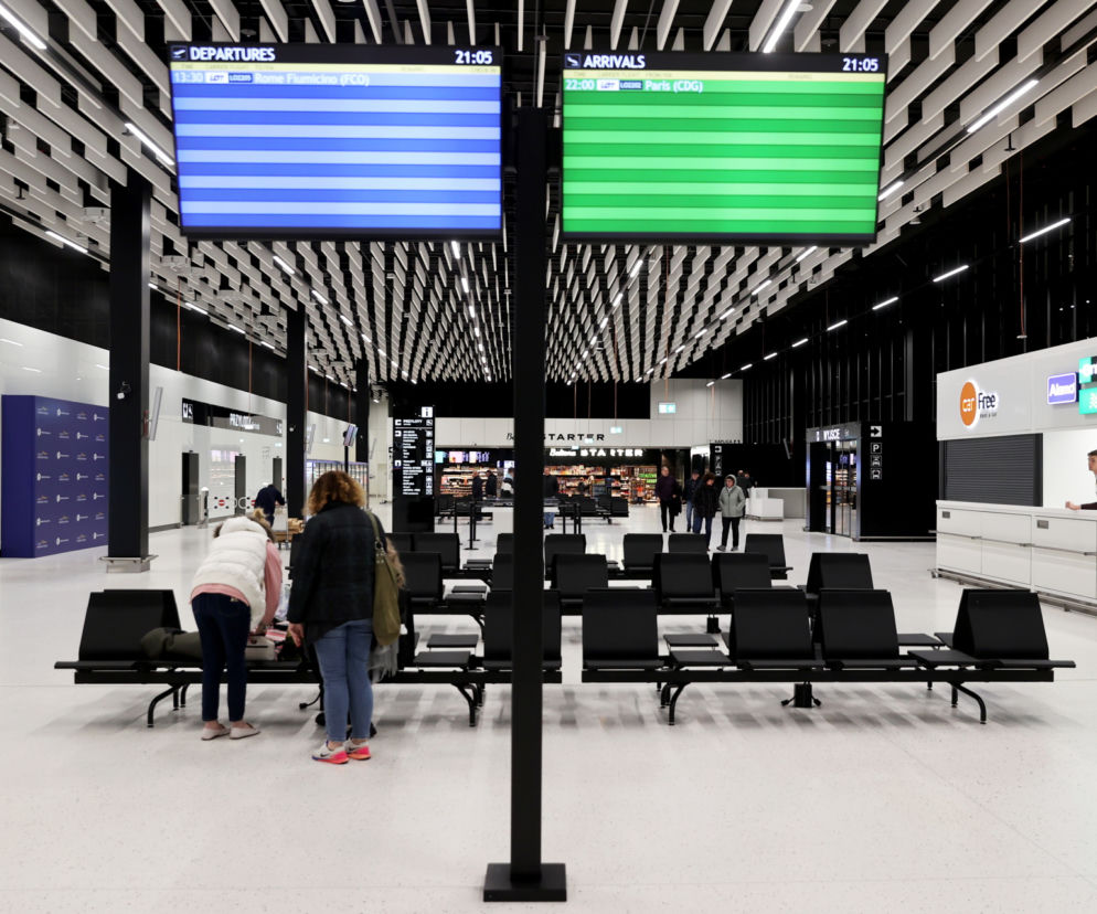 Lotnisko Warszawa-Radom ma za sobą bardzo zły rok. Pasażerów wciąż ubywało