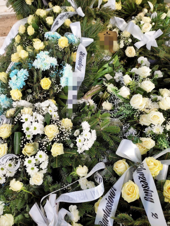Żyli pełnią życia, zginęli w jednej sekundzie. Poruszające pożegnanie młodych przyjaciół