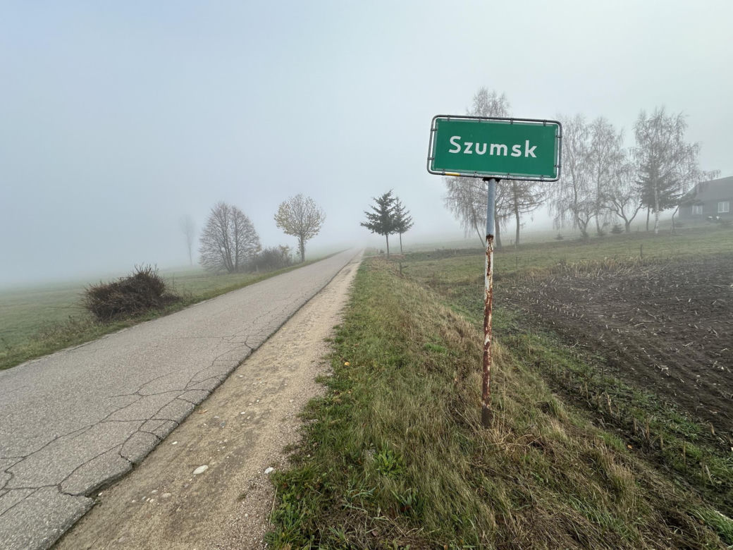 Brutalne morderstwo w Mławie. Odciął swojej siostrze głowę dwoma nożami. Jej ciało znalazły malutkie dzieci
