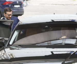 Kaczyński prosi o pieniądze