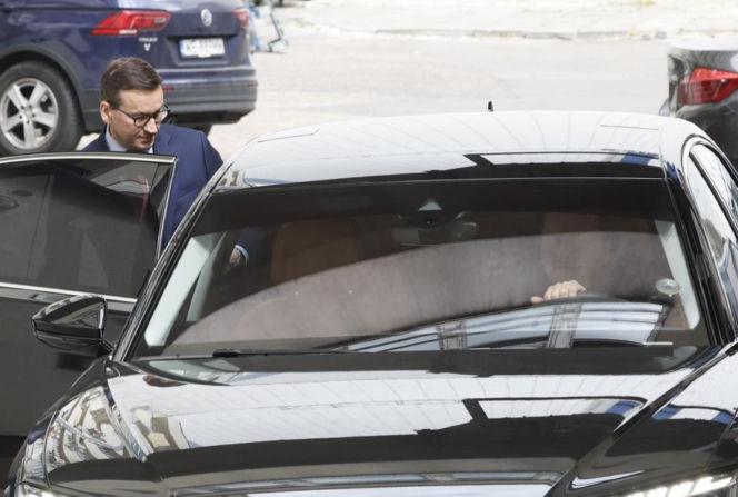 Kaczyński prosi o pieniądze