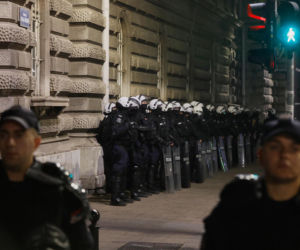 Głosowanie zakończone, ale emocje nie opadają. W Serbii policja szykuje się na demonstracje