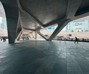 Zaha Hadid i jej Dongdaemun Design Plaza w Seulu