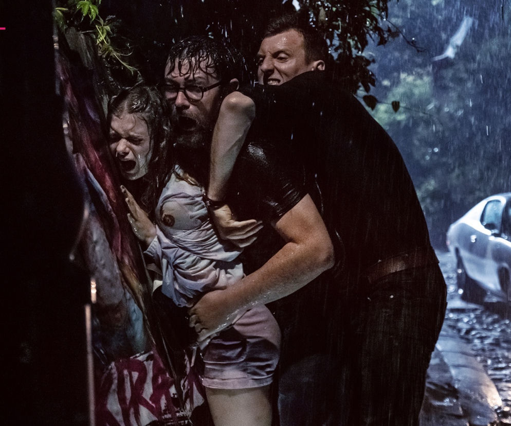 W rytmie serca 5 sezon odc. 56. Sebastian Skory (Arkadiusz Smoleński), Kira (Julia Wróblewska)