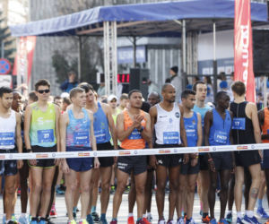 Warszawiacy pobiegli w maratonie