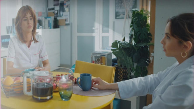 M jak miłość, odc. 1900. Aneta (Ilona Janyst), Kama (Michalina Sosna)