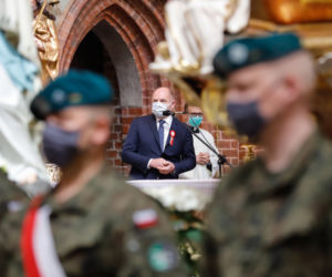 Święto Flagi i Konstytucji 3 Maja w Toruniu. Tak wyglądały w czasach pandemii koronawirusa