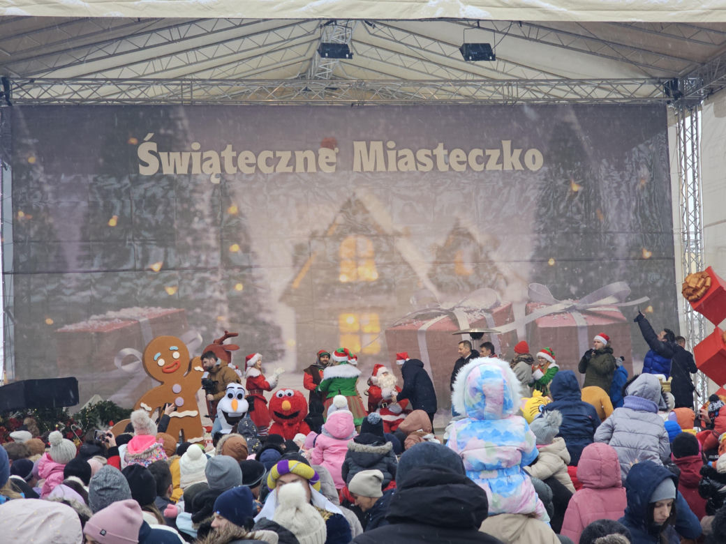 Jarmark Bożonarodzeniowy w Rzeszowie. Parada św. Mikołaj 2023 