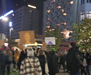 Protest kobiet w Katowicach. Ponad 20 tysięcy osób demonstrowało na rynku i katowickich ulicach. Takich tłumów Katowice jeszcze nie widziały [ZDJĘCIA, WIDEO]
