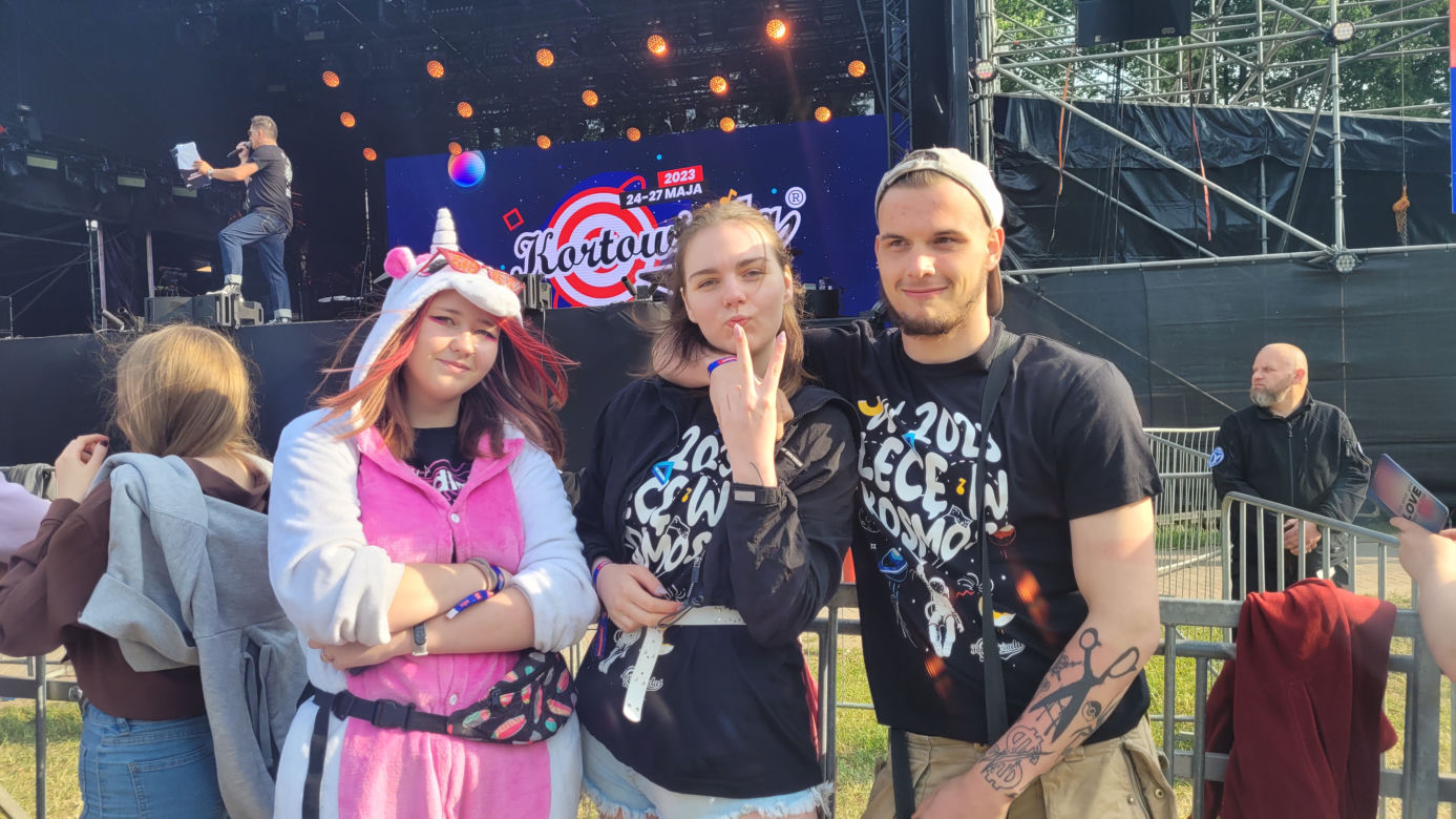 Kortowiada 2023. Drugi dzień koncertów przyciągnął tłumy pod Scenę Główną [ZDJĘCIA]
