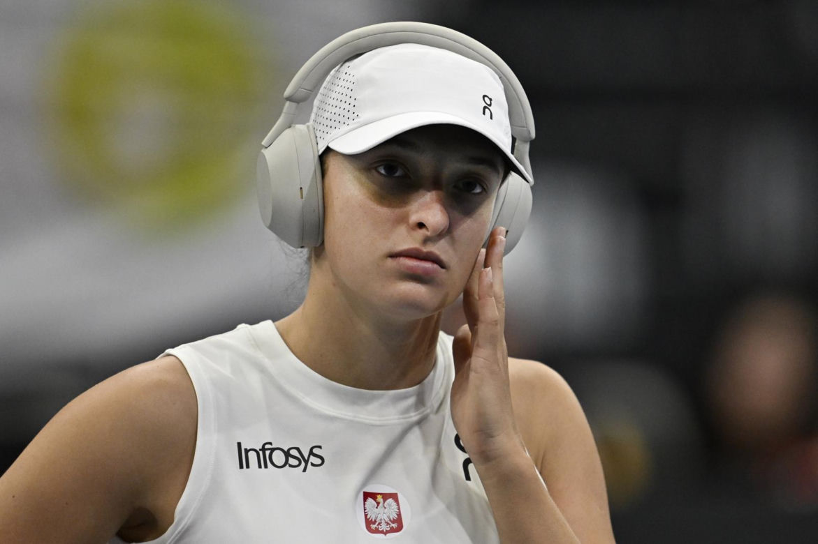 Iga Świątek - Celine Naef w turnieju BJK Cup