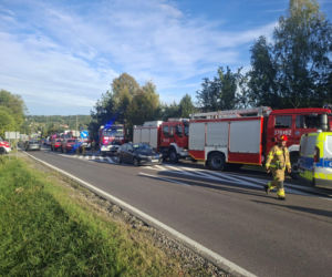 Wybuch gazu w domu w Porębie Radlnej. Ucierpiała ok. 50-letnia kobieta