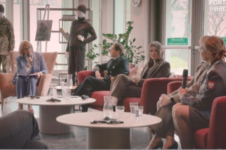 Odwaga i profesjonalizm. Kobiety w armii i przemyśle zbrojeniowym