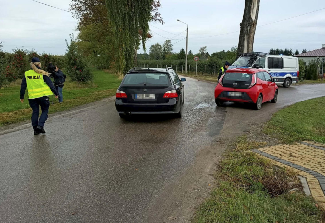 Pożar w bazie Starlink na Mazowszu. Minister mówi wprost o możliwym sabotażu, służby w akcji