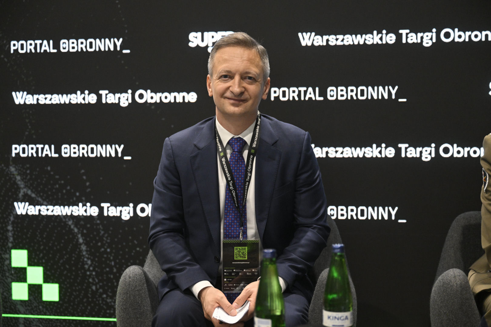 Warszawskie Targi Obronne. Scena Niebieska. Warszawskie Targi Obronne.. Scena Niebieska Jak w czasie kryzysu zapewnić łączność satelitarną instytucjom państwa i instytucjom rządowym? Budowa suwerennego systemu: potrzeby oraz krajowe zdolności przemysłowe