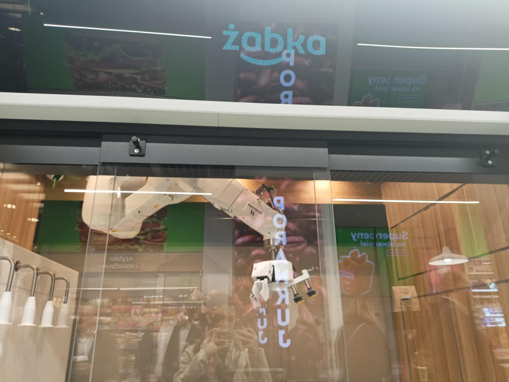 Otwarcie jubileuszowego sklepu Żabka