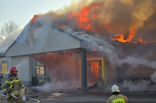 Kolejny market spłonął w Polkowicach. To już drugi taki pożar w krótkim czasie!