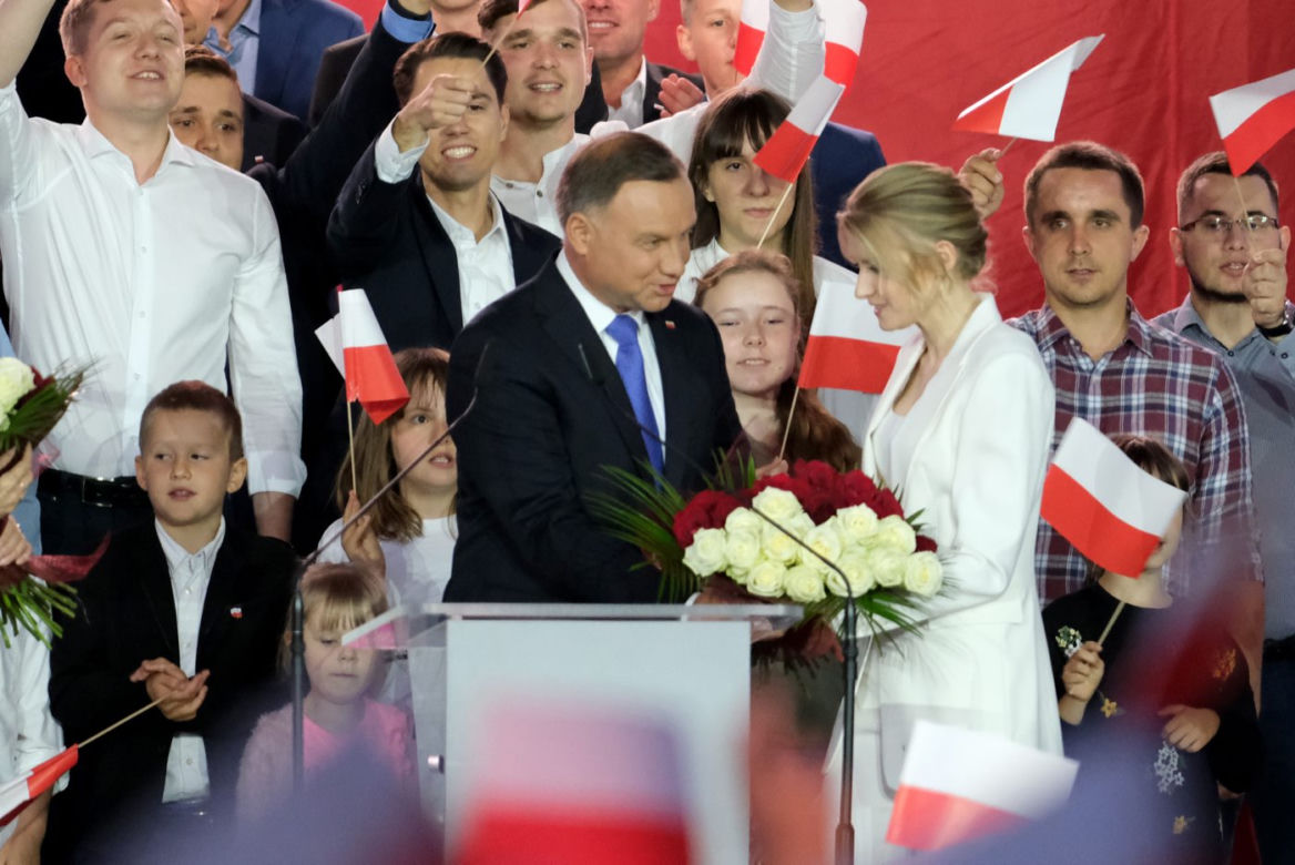 Agata Duda, Kinga Duda. Damy w bieli.