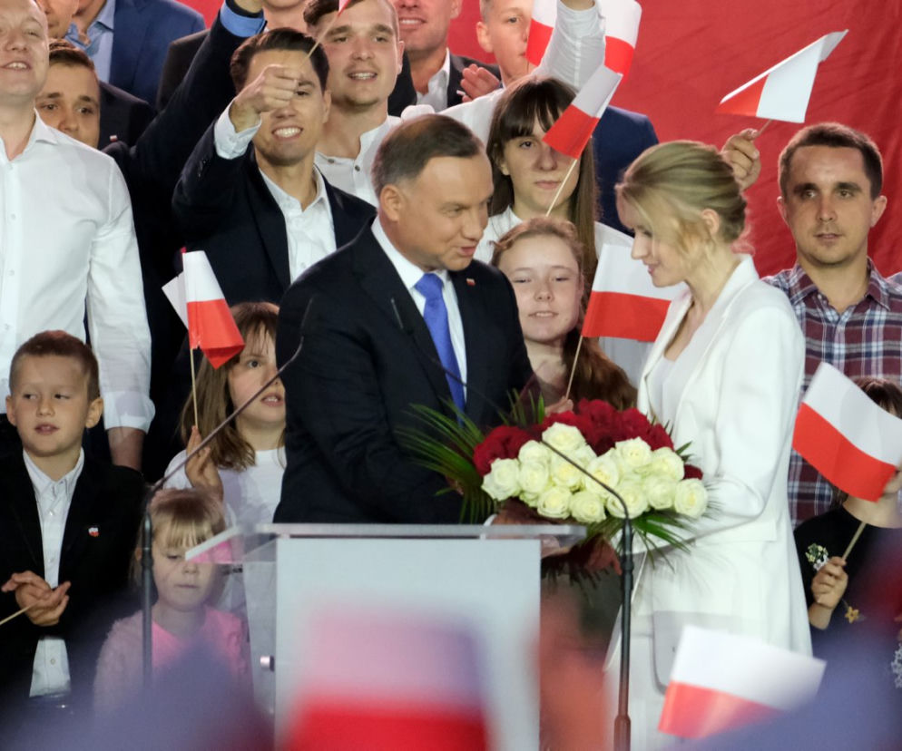 Agata Duda, Kinga Duda. Damy w bieli.