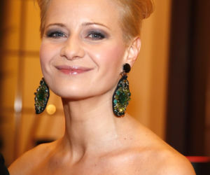 Tak Małgorzata Kożuchowska wyglądała na początku kariery. Jedna fryzura zrobiła z niej ikonę mody