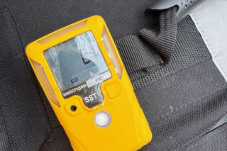 Detektory czadu ratują życie, zarówno pacjentom, jak i nam samym – podkreślają ratownicy medyczni z Prudnika