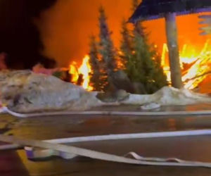 Dramat na weselu. 100 osób uciekało z płonącej karczmy. Ogień objął cały budynek