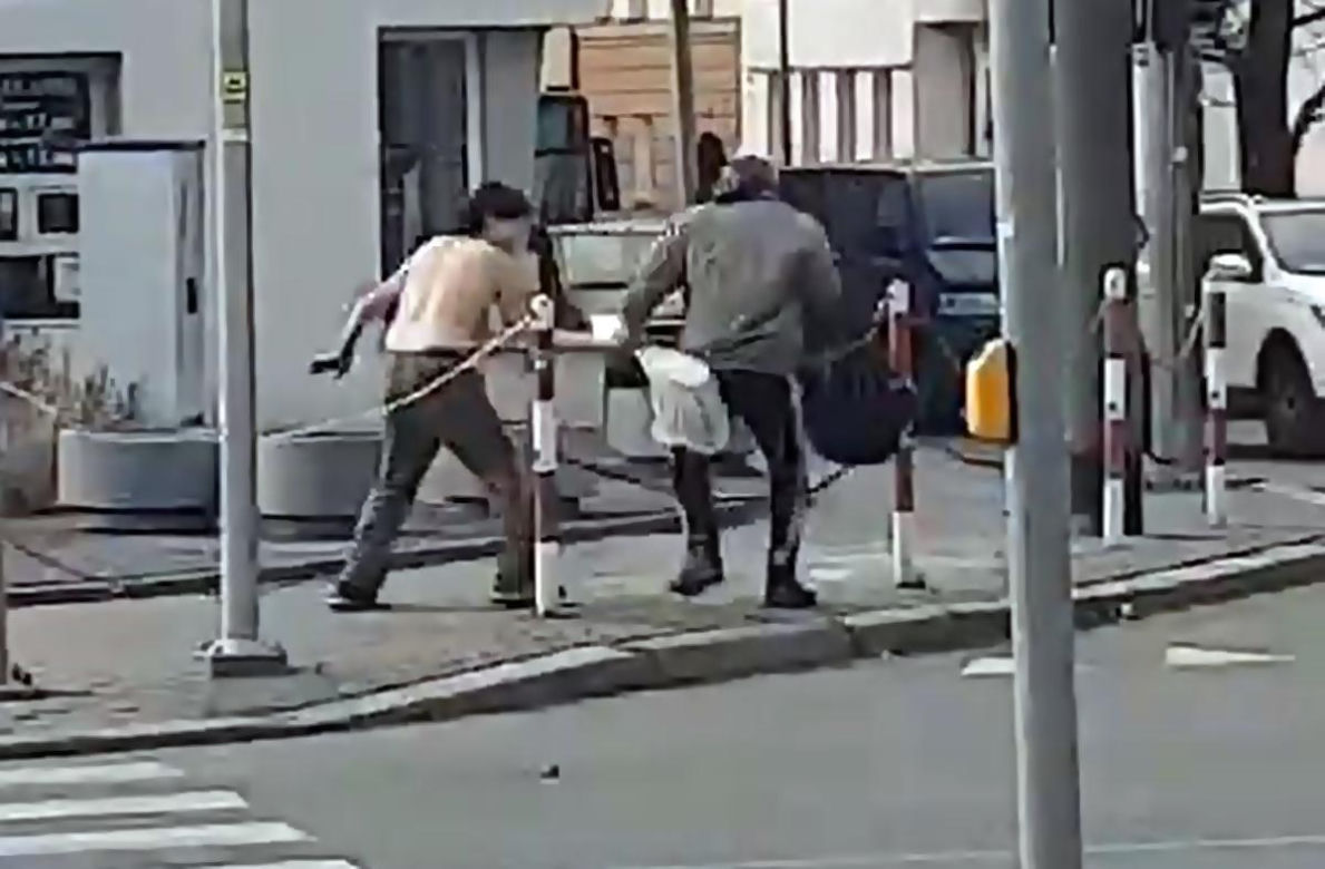 Awantura w centrum Opola z rozebrana kobietą