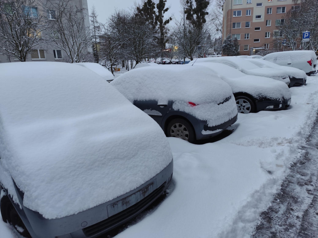 Śnieżna noc za nami. Czy zima zaskoczyła mieszkańców Poznania? 