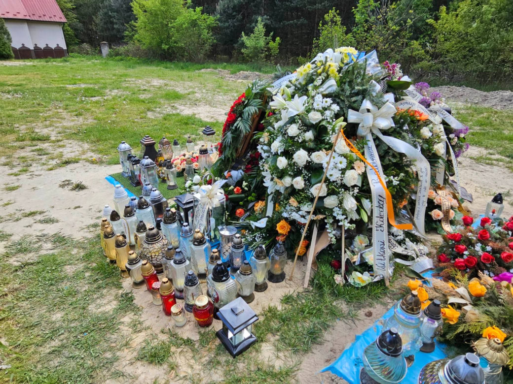 Wyjątkowe pożegnanie  Witka, który zginął na paralotni [GALERIA]