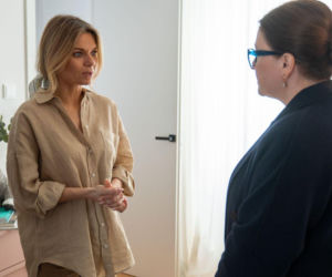 Na dobre i na złe odc. 992. Agata Woźnicka (Emilia Komarnicka), kuratorka (Elżbieta Firek)